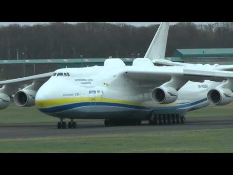 Antonov 225 – Pouso em Prestwick